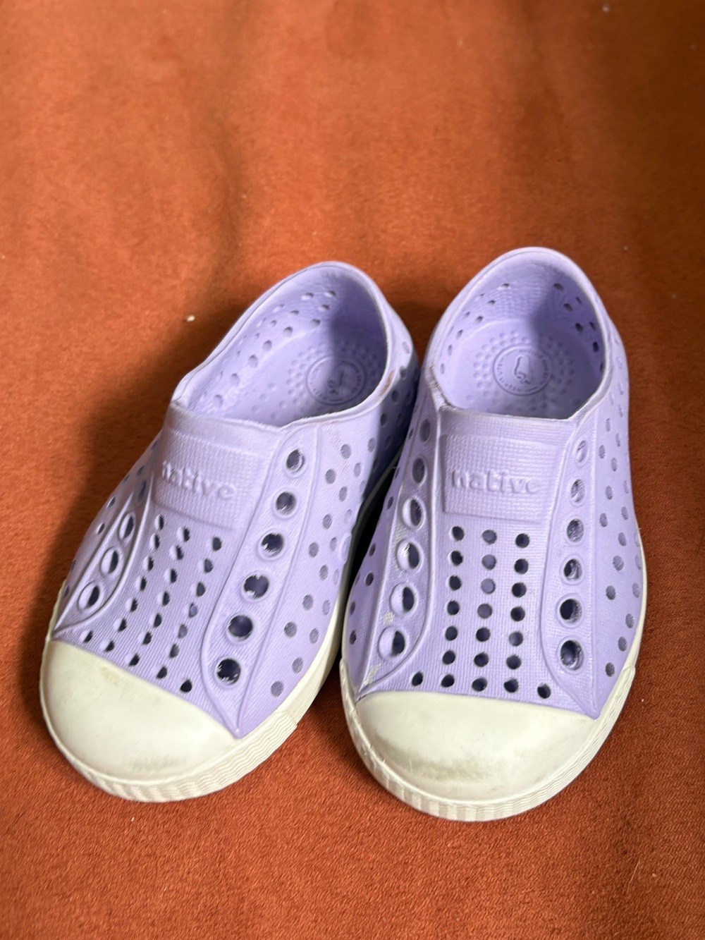 Native Kids Water Shoes Slip-On in Light Purple with White Toe